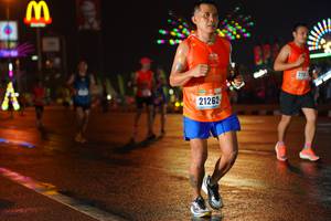 BIB: 220, 21262
                            <button type="button" onclick="openModal(16205102)" class="btn btn-primary btn-sm float-right btn-popup" data-toggle="modal" data-target=".modal-high-quality">
                        <i class="fas fa-shopping-cart"></i> Add to Cart
                    </button>
                                            <button type="button" onclick="isThisMe(16205102, true)" class="btn btn-success btn-sm float-right btn-popup btn-isme hidden" data-toggle="tooltip" data-placement="bottom" title="นี่คือรูปของคุณใช่ไหม คลิกที่นี่เพื่อเอาเข้าอัลบั้ม">
                        <i class="fas fa-plus"></i> Add to album
                    </button>
                    <button type="button" onclick="isThisMe(16205102, false)" class="btn btn-warning btn-sm float-right btn-popup btn-isnotme hidden">
                        <i class="fas fa-ban"></i> Remove from album
                    </button>